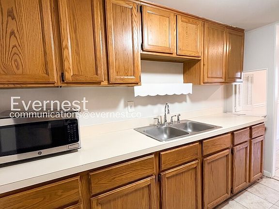 5th image of 14806 Bryan Ct