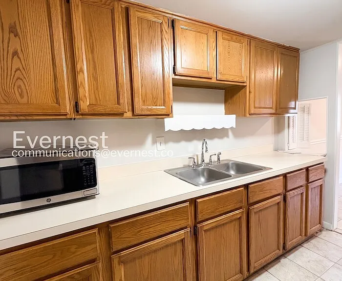 14806 Bryan Ct — Photo 4