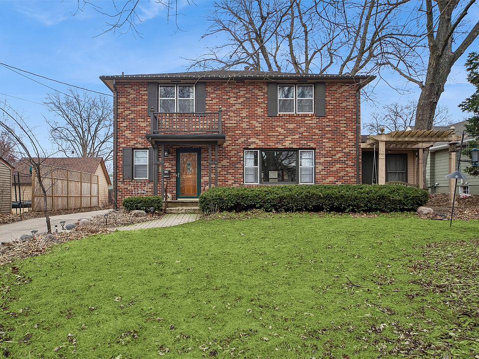 1st image of 3121 44th St