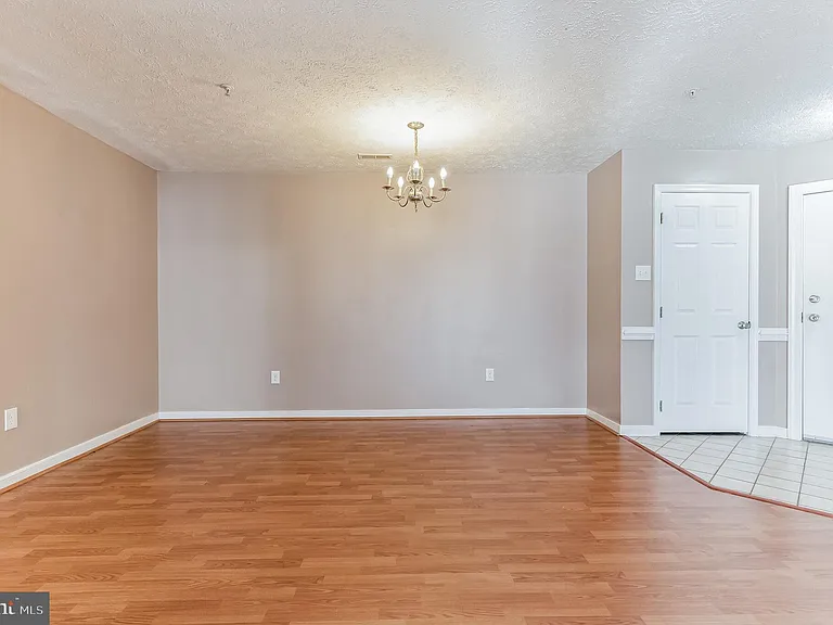 2405 Forest Edge Ct #103 — Photo 8
