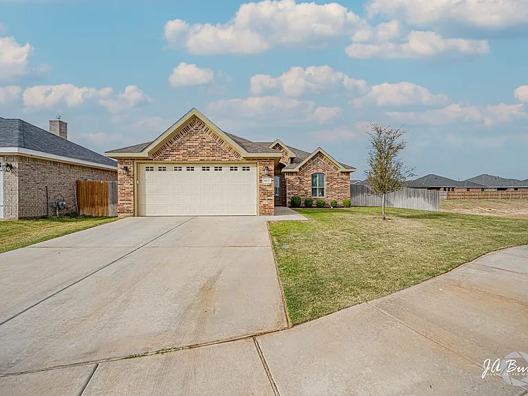 6017 Aurora Way — Photo 1