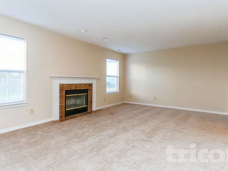 6453 Townsend Way — Photo 6