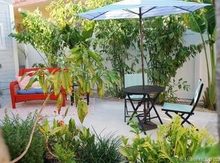 7611 Abbott Ave, Miami Beach, FL 33141