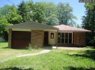 233 N Raccoon Rd, Youngstown, OH 44515