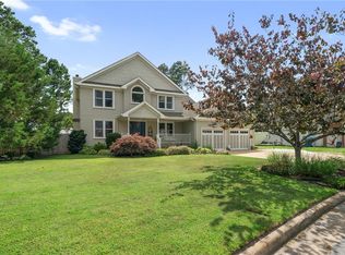 877 Los Colonis Dr, Virginia Beach, VA 23456