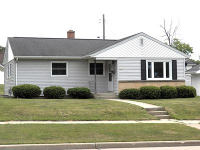3609 Meadow LANE, Manitowoc, WI, 54220