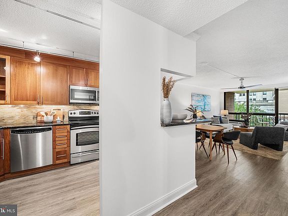2nd image of 233 S 6th St APT 506
