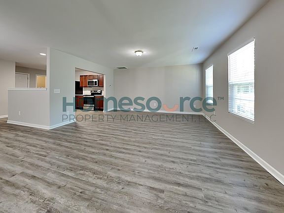 3rd image of 1784 Overcreek Cir