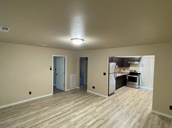 824 Pine St #1, Rogue River, OR 97537