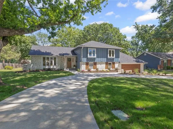 9105 Roe Ave, Prairie Village, KS 66207