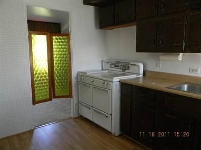 3rd image of 621 E Pine St