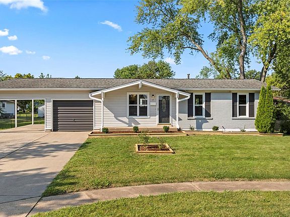 2nd image of 7 Cedar Park Dr
