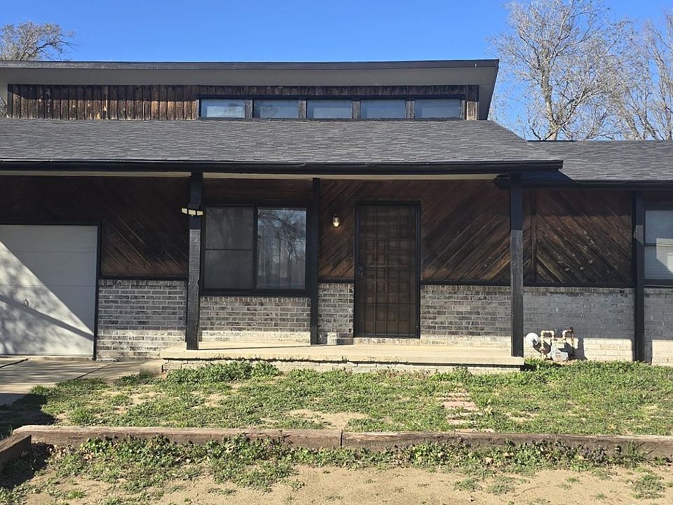 1st image of 4932 W Briarwood Ave