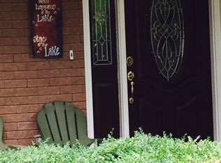 808 Ridge Ave, Wauconda, IL 60084