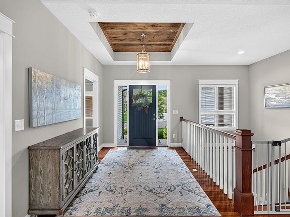 4th image of 1936 Kerry Dr NE