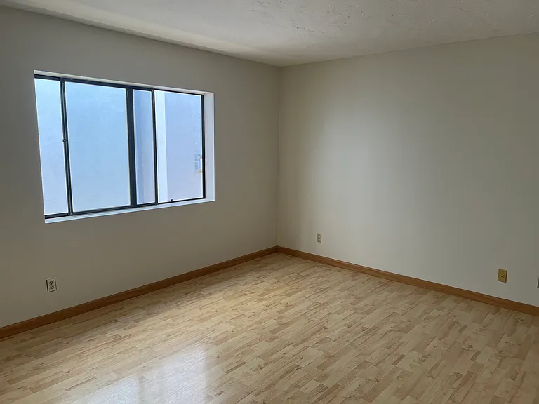 Large window + screen for a nice breeze at night