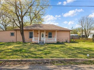 301 W Austin Ave, Cooper, TX 75432