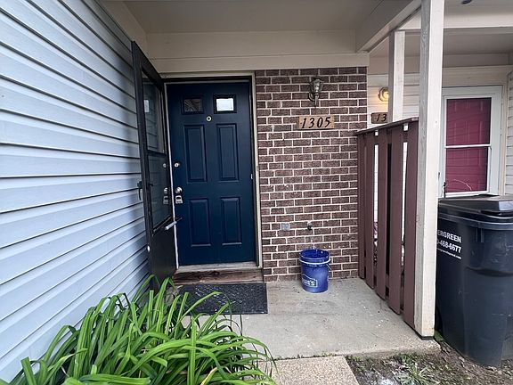3rd image of 46356 Columbus Dr Unit 1305