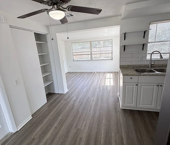 5020 Vickers Dr — Photo 10