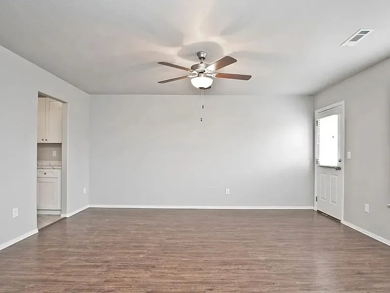 Haden Holly Station - Duplexes & Townhomes in Siloam Springs, AR — Photo 6