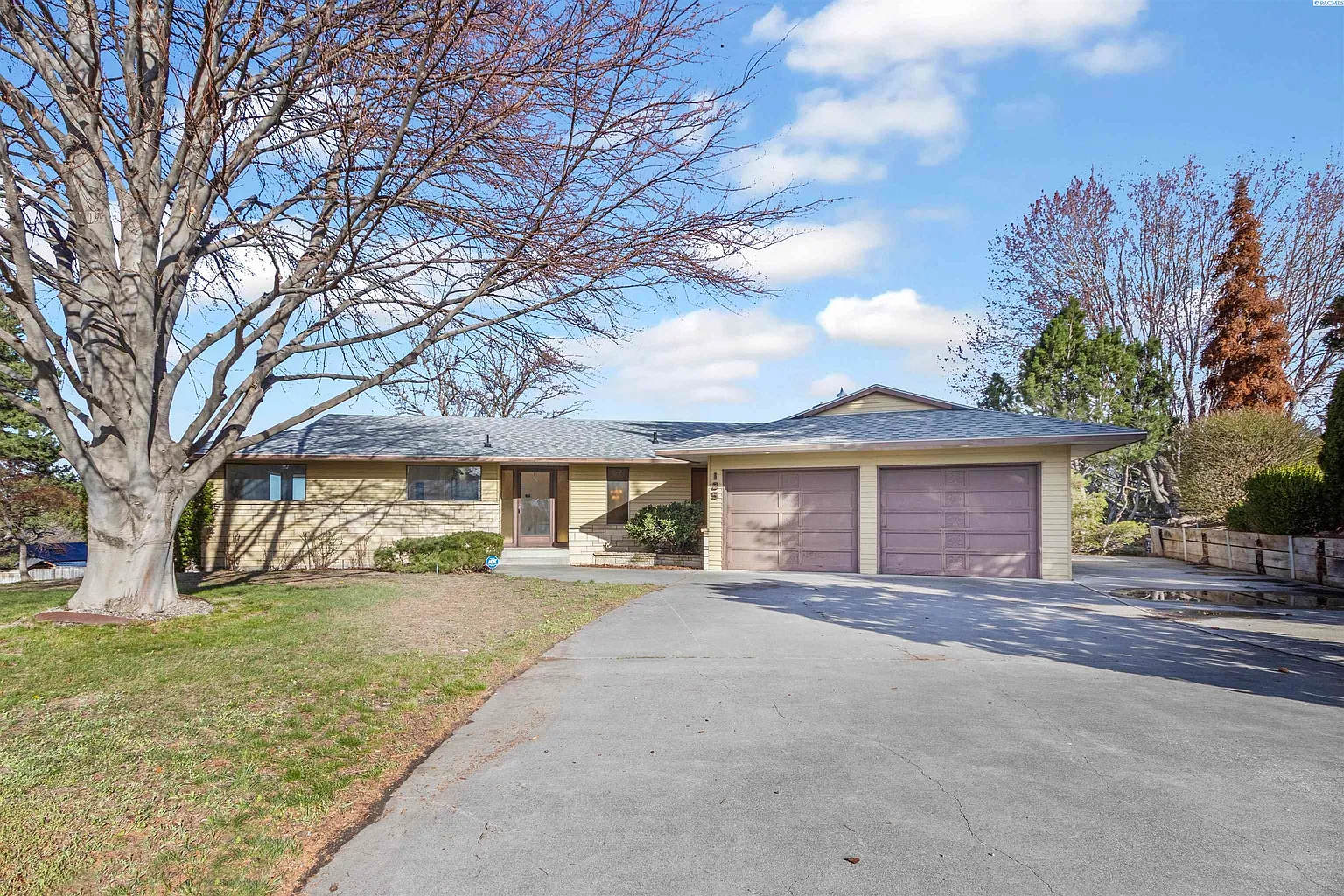 125 Jackson Ct photo 1