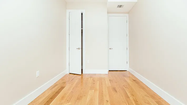 Rented by Nooklyn NYC LLC | media 24