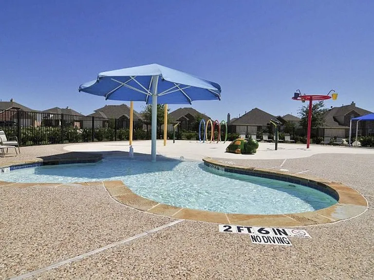 2512 Fountain Gate Dr — Photo 13