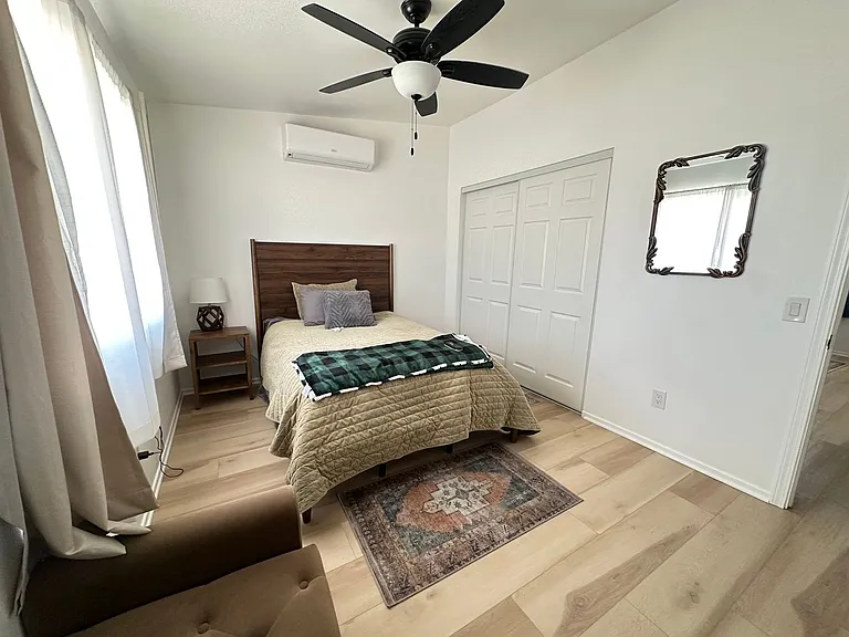 5746 Halsey Ave — Photo 12