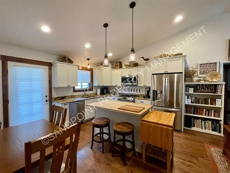 326 Maddie Ln — Photo 7