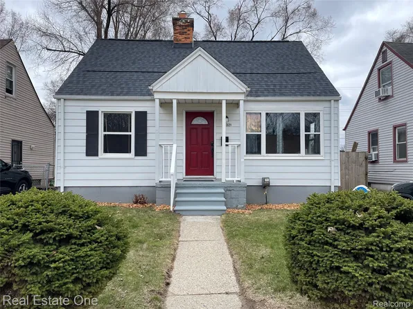 34321 John St, Wayne, MI 48184