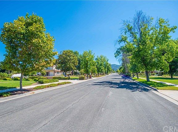2nd image of 3023 Sonrisa Dr