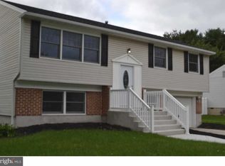 7 Sommerset Rd, Turnersville, NJ 08012