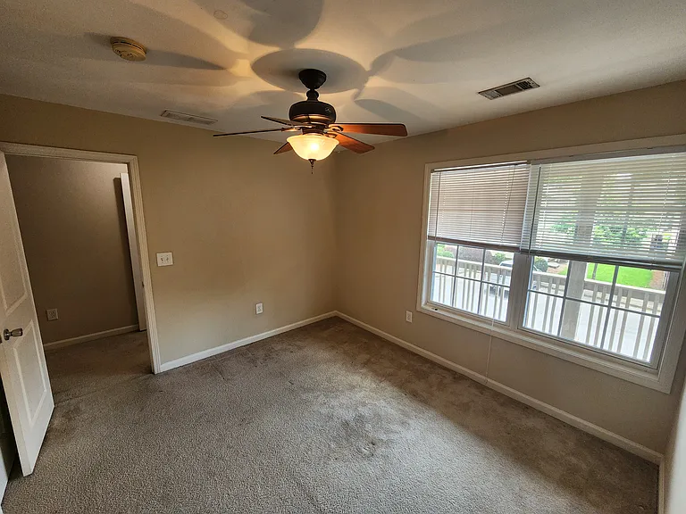 239 Ruth St #16 — Photo 16