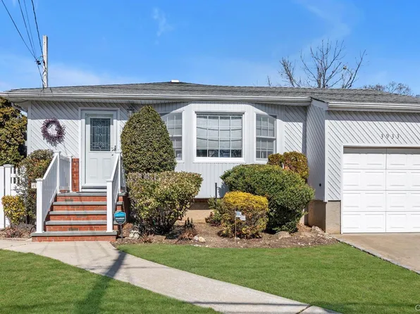 3933 Fulton Avenue, Seaford, NY 11783
