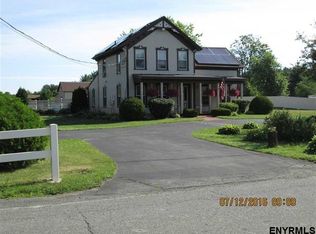 18 Simmons Rd, Hoosick Falls, NY 12090