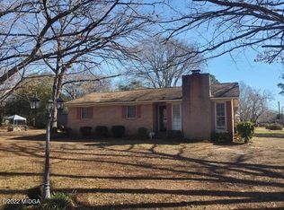 5976 Meadows Dr, Macon, GA 31216