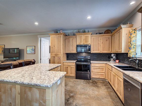 5th image of 1774 County Road 3562