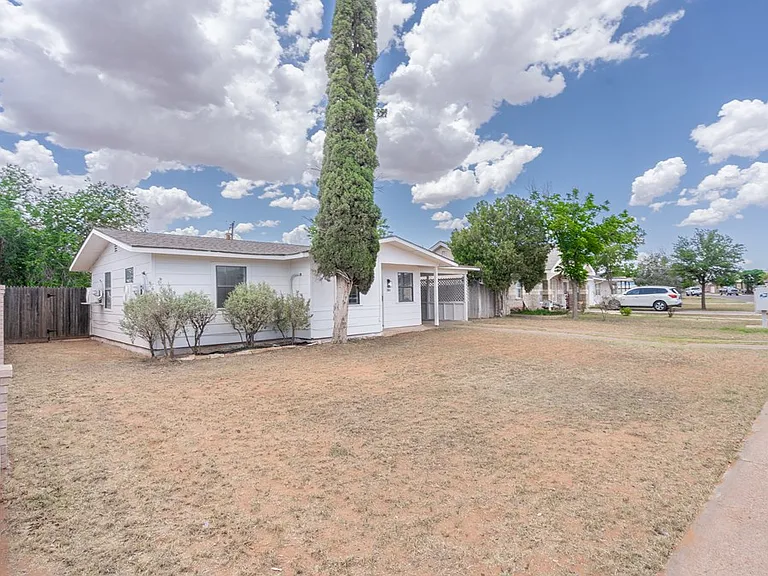 504 Howard Dr — Photo 21