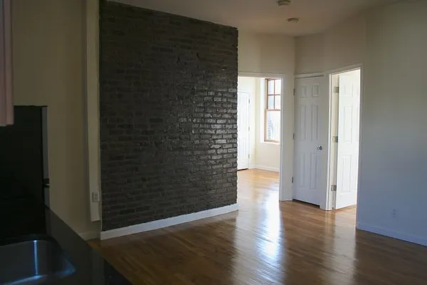 Rented by Cooper & Cooper Real Estate | media 17