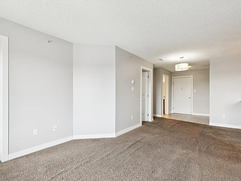11804 22nd Ave SW — Photo 44