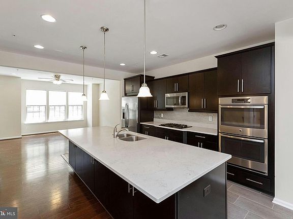 3rd image of 803 Fair Winds Way #297