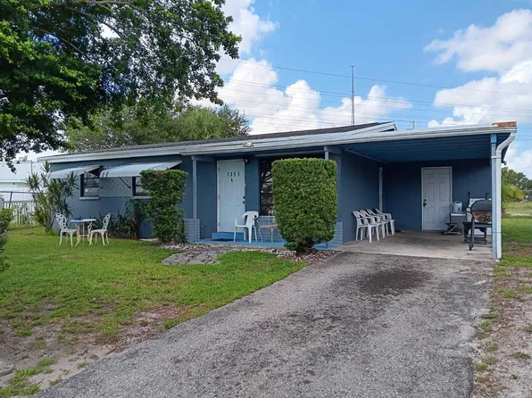 1391 W 1st Street, Riviera Beach, FL 33404