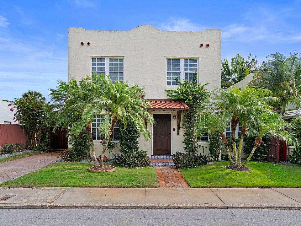 1st image of 217 Lytton Court