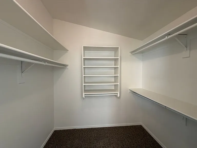6901 Don Xavier Ave SW — Photo 11