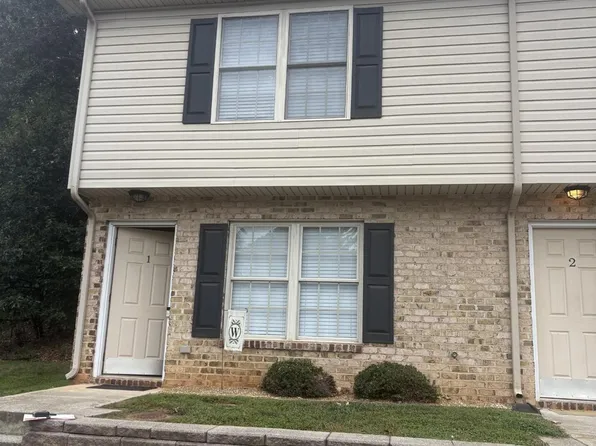2004 Wards Ferry Rd APT 1, Lynchburg, VA 24502