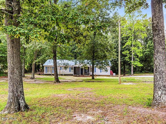 3rd image of 352 Northside Drive