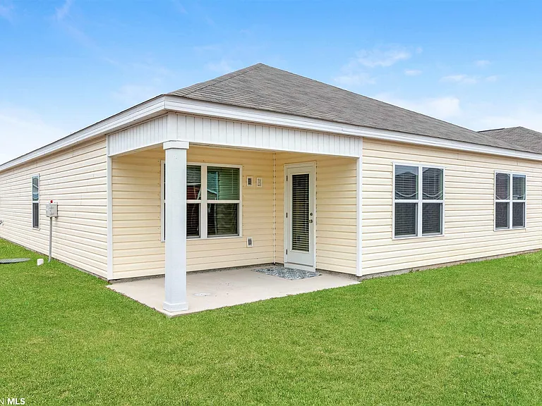 20 x 10 Back Porch with Power and Cable jacks