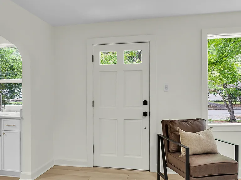 4412 Holmes Ave — Photo 6