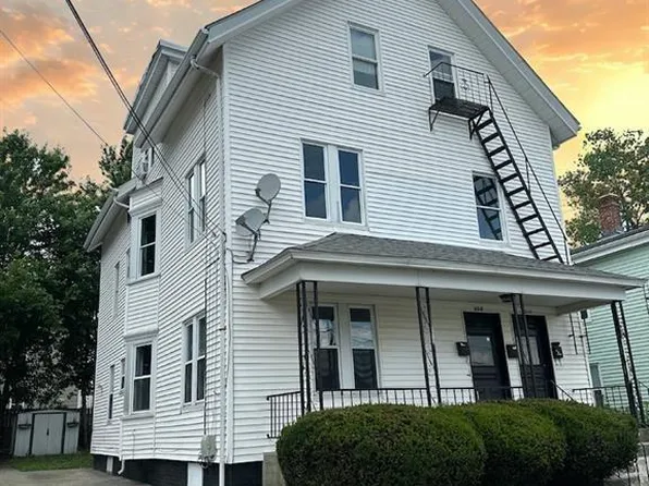 208 Carnation St, Pawtucket, RI 02860