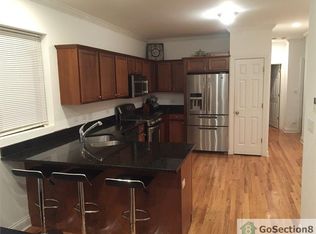 2459 W Fillmore St #1W, Chicago, IL 60612